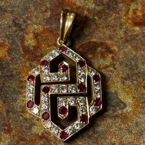 Penitent with real diamonds and Rudy's in it.